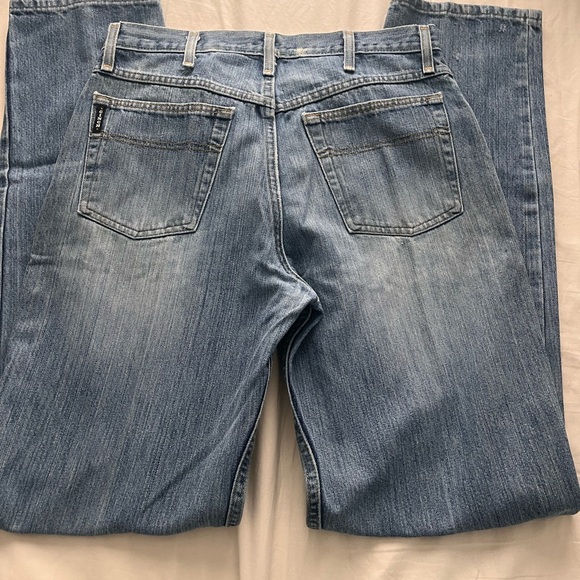 Cinch men’s jeans worn quite a few times but still in good shape - Picture 3 of 3
